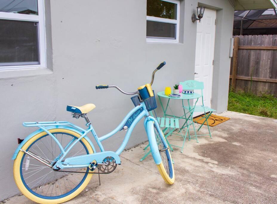 Coastal Home,Walk,Bike To Beach,Large Fenced Yard, Large Driveway Naples Exterior photo